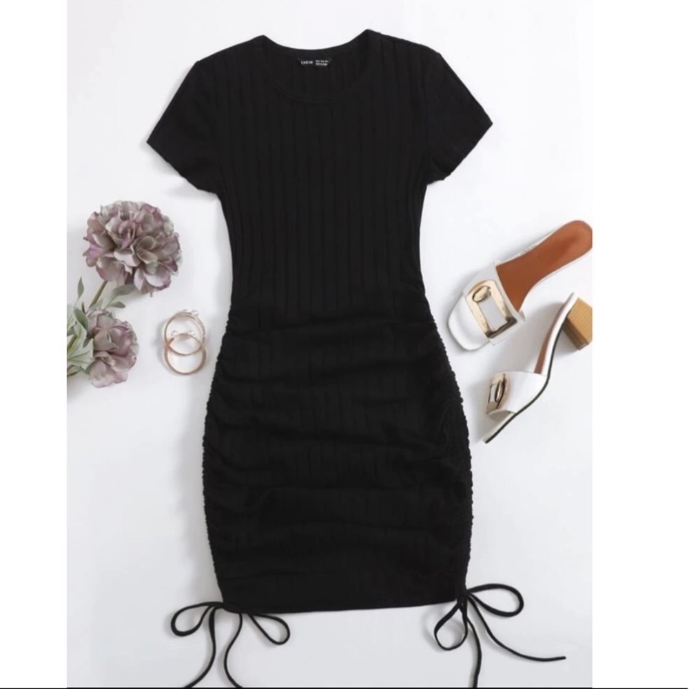 Drawstring side, ribbed knit body con dress NWOT
